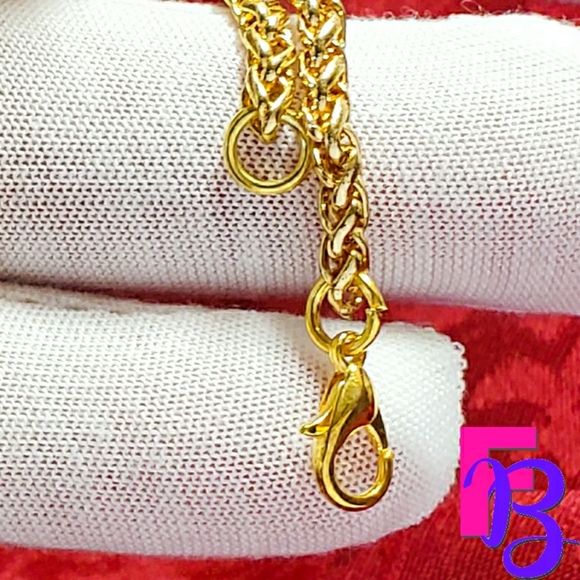 *NEW!* 18K Yellow Gold King Leo Pendant and Chain - Picture 6 of 16